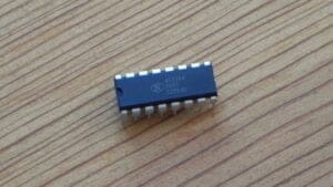 AS3363 Voltage Polarizer